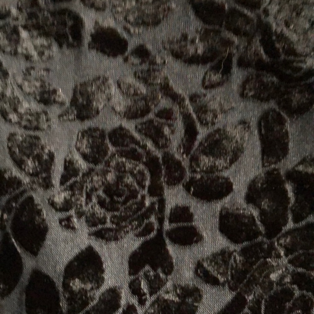 Velvety rose print dress